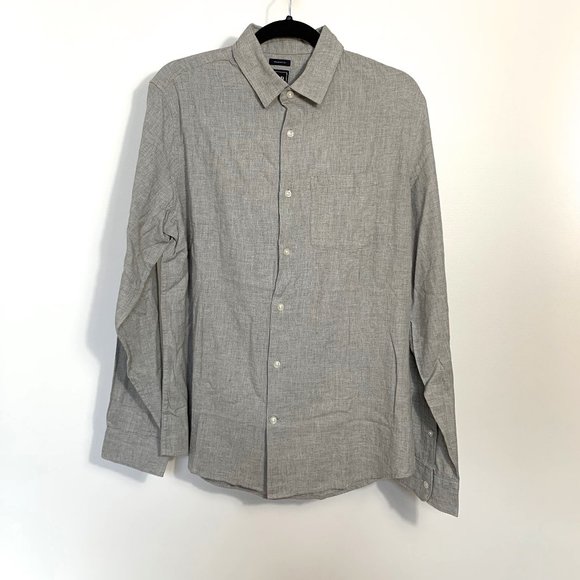 Gap NWT Standard Fit Gray Brushed Button Down Shirt Size Medium - Picture 5 of 9